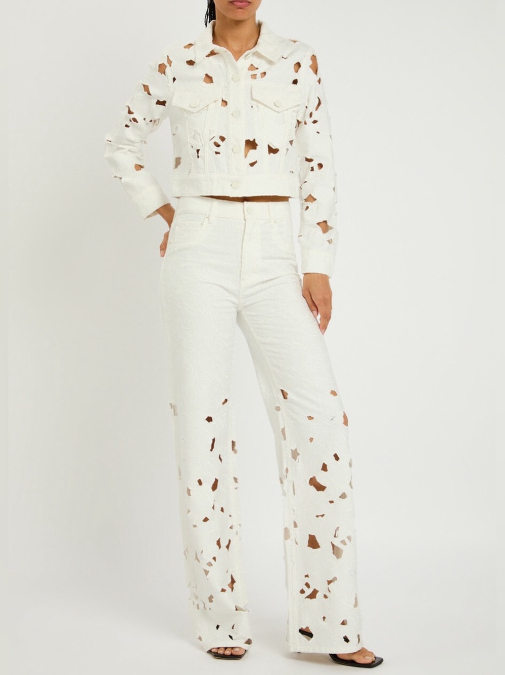 Alice + Olivia Weezy High-Rise Broderie Anglaise Jeans in Off White